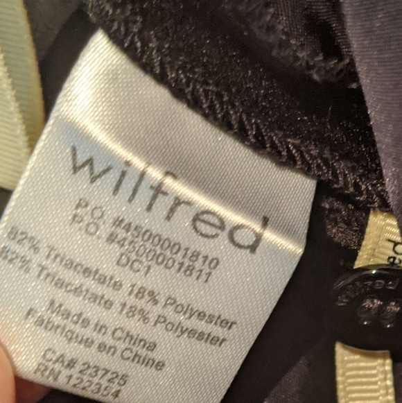 Wilfred Pleated HR shorts - Picture 3 of 9
